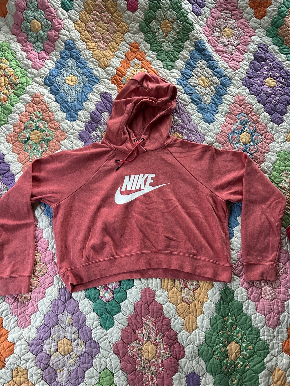 Nike Women’s Dusty Rose Cropped Hoodie with White Logo
